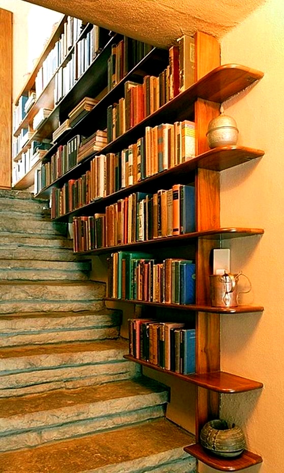 дизайн интерьера лестницы фото, Лестница с библиотекой